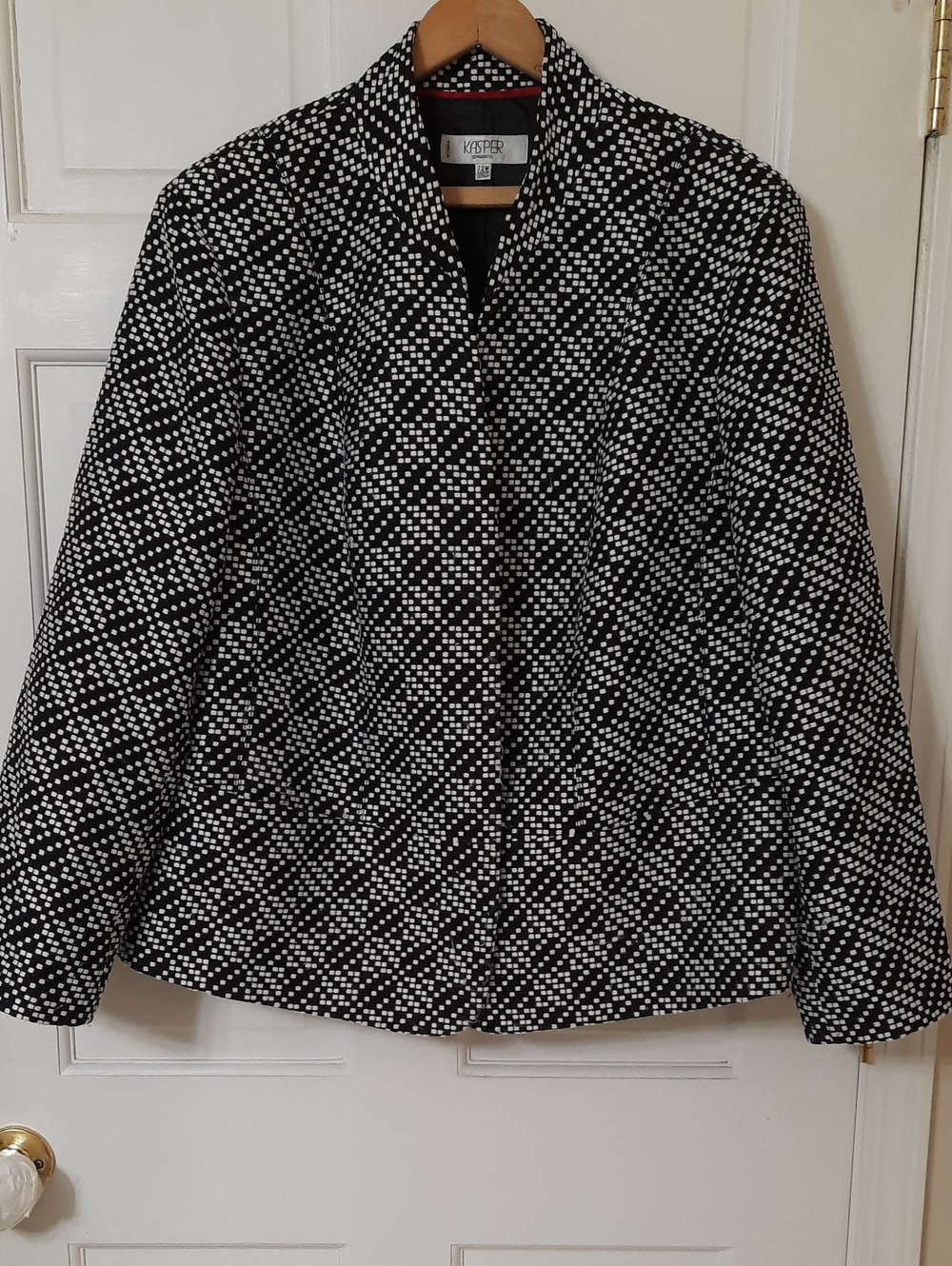 Kasper Black and White Dot-Print Quilted Blazer